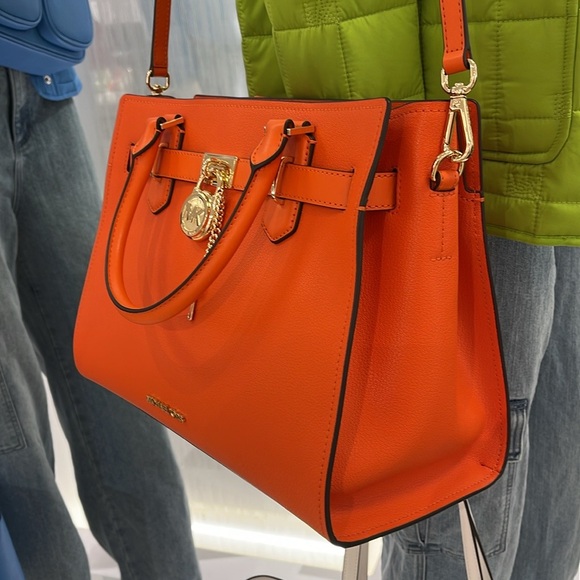 MICHAEL KORS HAMILTON MEDIUM SATCHEL
COLOR: Poppy
New with the tag - Picture 2 of 16